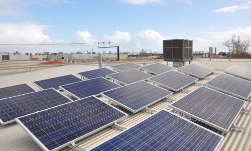How Solar and Batteries Work by SolarQuotes