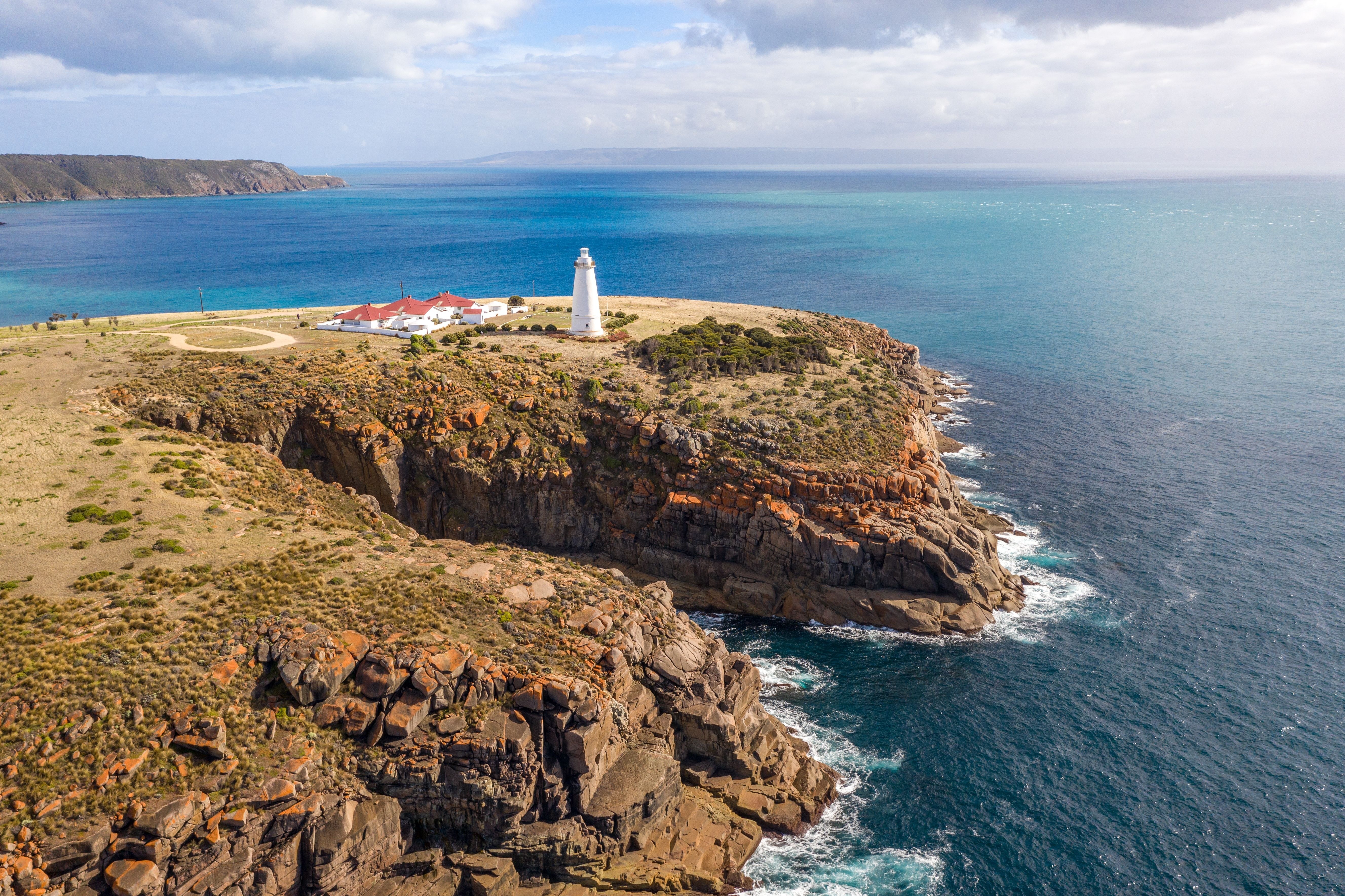 Cape Willoughby Lighthouse from above