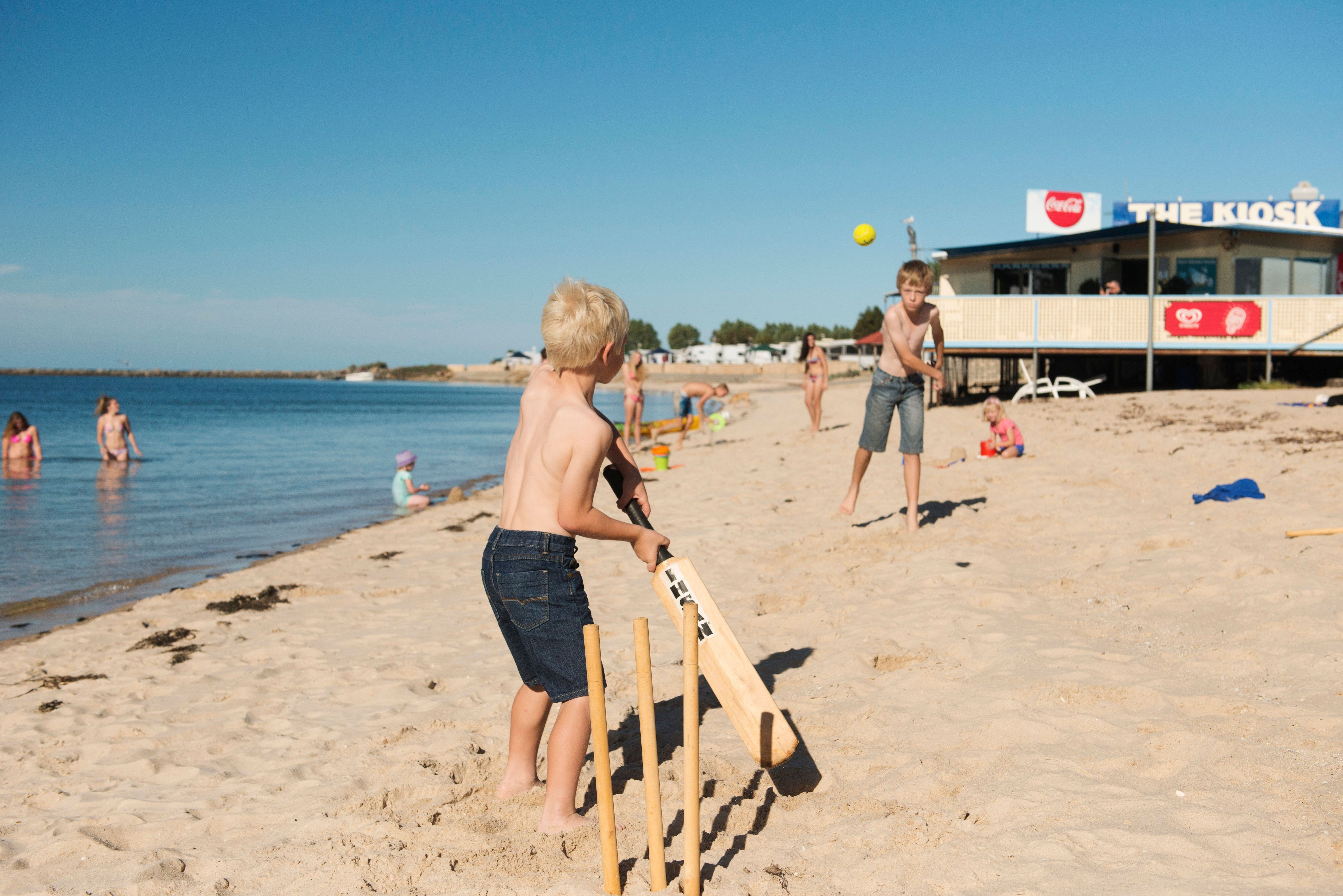 Port Vincent - Photo courtesy of South Australian Tourism Commission (Peter Fisher)